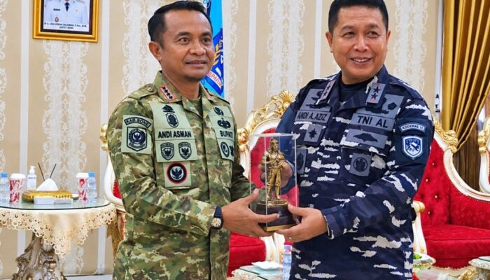 Bupati Bone Terima Audensi Dankodaeral VI Laksda TNI Andi Abdul Aziz, Siapkan Gerakan Tanam Kedelai Bersama TNI AL