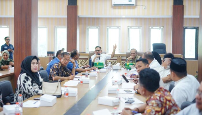 Bupati Bone Bidik Lima Besar Adipura 2026, Wabup AAP Gerakkan Lintas Sektor Pembenahan Sampah