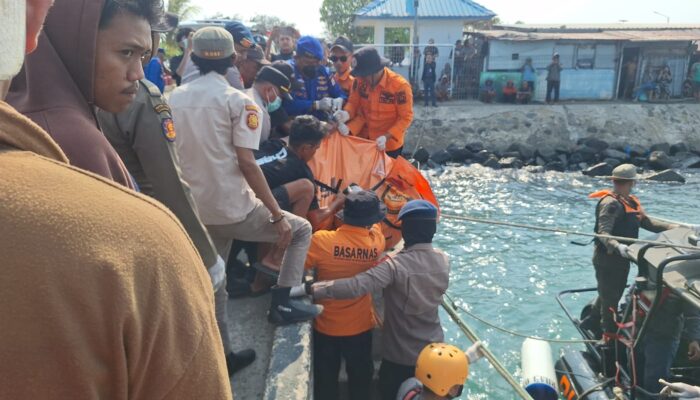 Nelayan Bone Ditemukan Mengapung, Tim SAR Gabungan Lakukan Evakuasi ke Pelabuhan Rakyat Bajoe