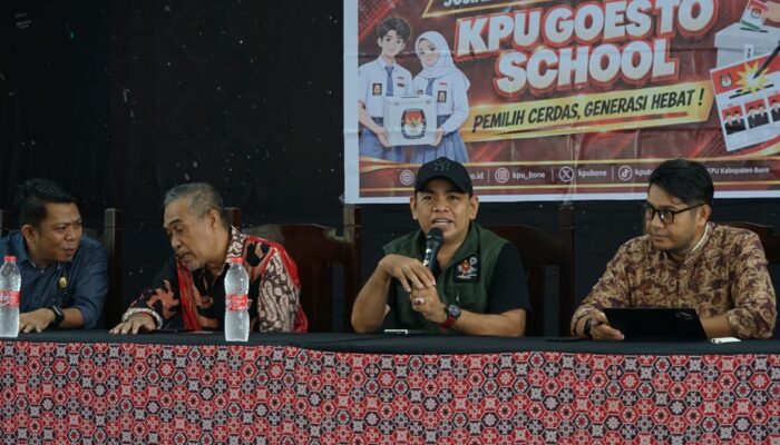 Tanamkan Demokrasi Sejak Dini, KPU Bone Sasar Pelajar SMAN 1 Bone