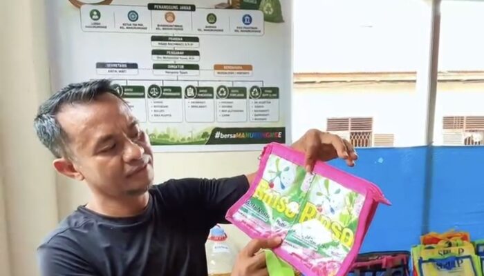 Dari Sampah Jadi Berkah, Bupati Bone Apresiasi Kreativitas Bank Sampah Manurunge