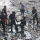 Wujudkan Kepedulian terhadap Lingkungan,  Yonarmed 21/Kawali Turun ke Drainase Lonrae Bone