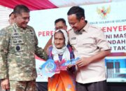 Kolaborasi TNI, Gubernur Sulsel Serahkan Bantuan 40 Rumah Layak Huni untuk Warga Takalar