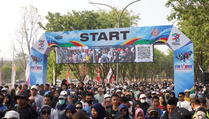 Puluhan Ribu Warga Meriahkan Fun Walk HUT ke-58 Semen Tonasa, Ratusan UMKM Ikut Berdaya