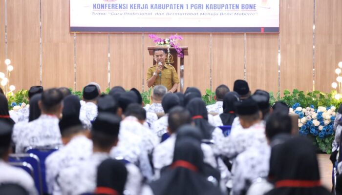 Bupati Bone Buka Konkerkab I PGRI, Dorong Peningkatan Mutu Pembelajaran